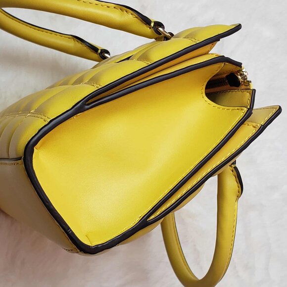 💛NEW Michael Kors SHEILA Small CZ Quilted Vegan Satchel Crossbody Handbag Purse - Picture 15 of 16